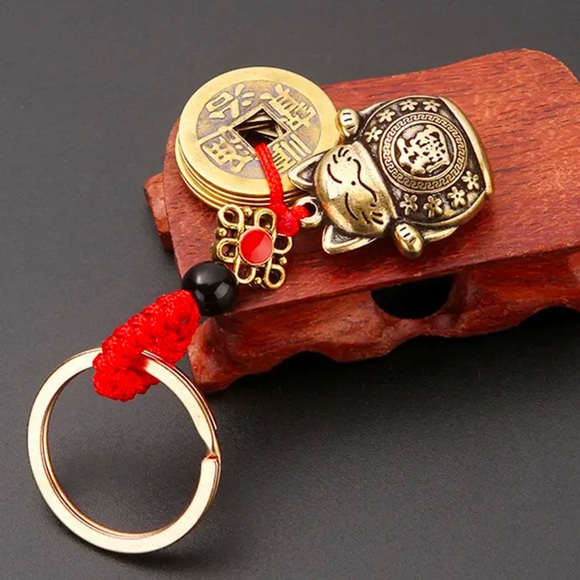 Prosperity cat keychain - Picture 4 of 5